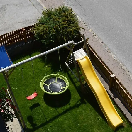 Tiefenbrunn Apartment